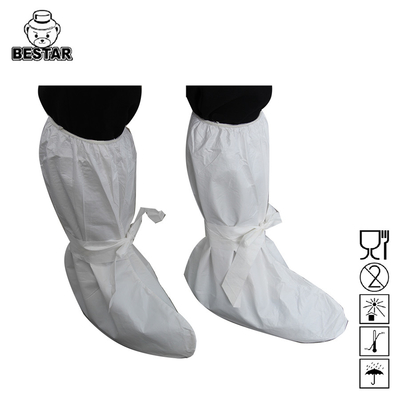 Los botines disponibles de la prenda impermeable de la película microporosa se deslizan en la cubierta de la bota para el hospital